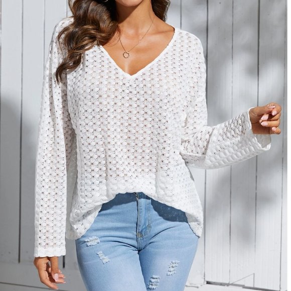 V-neck Oversized White Tee - Picture 1 of 7